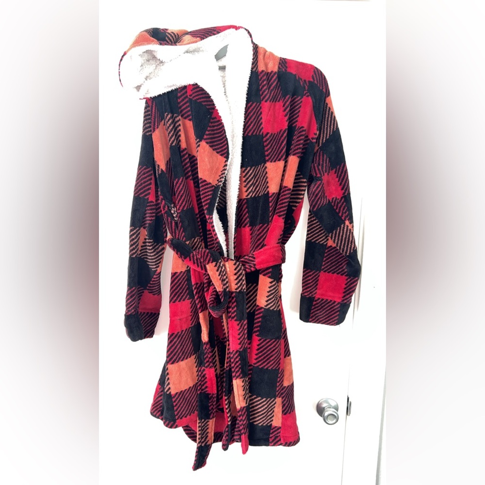 Vera Bradley Red and Black Checkered Robe